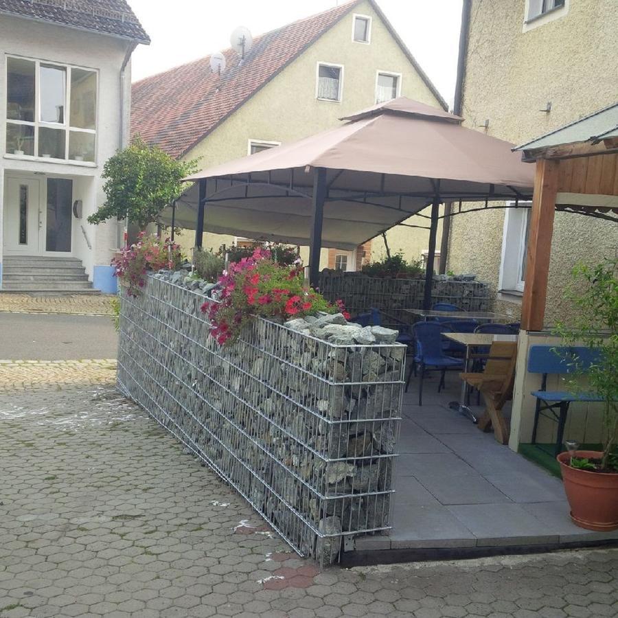 Gasthof Zum Burgkrug Leuchtenberg エクステリア 写真