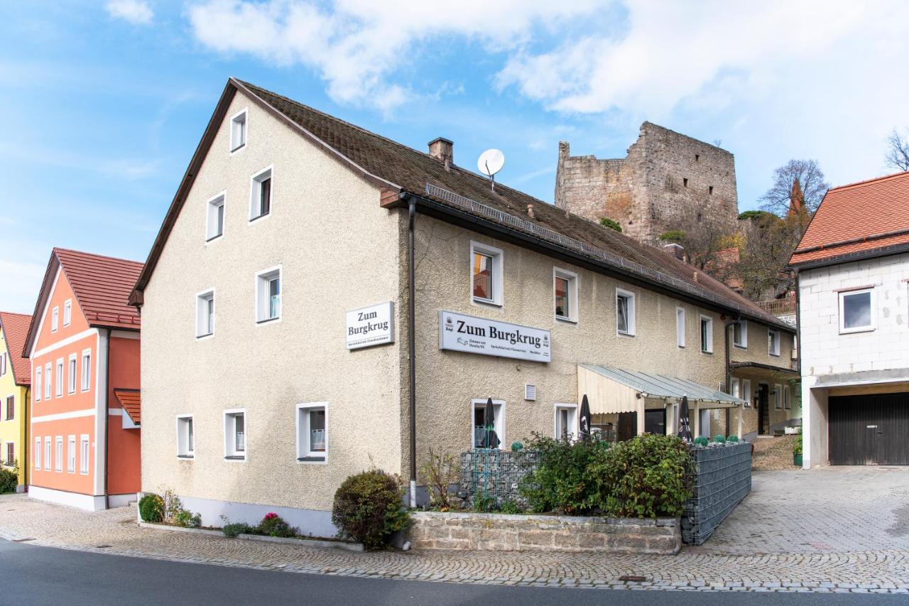 ホテル Gasthof Zum Burgkrug Leuchtenberg エクステリア 写真